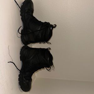 511 leather boots 10.5